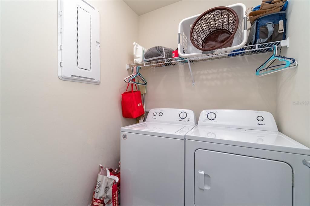 For Sale: $340,000 (3 beds, 2 baths, 1661 Square Feet)