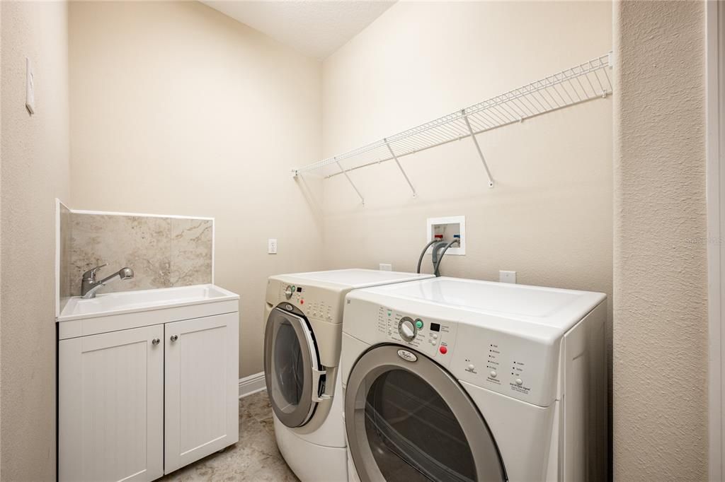 LAUNDRY ROOM.