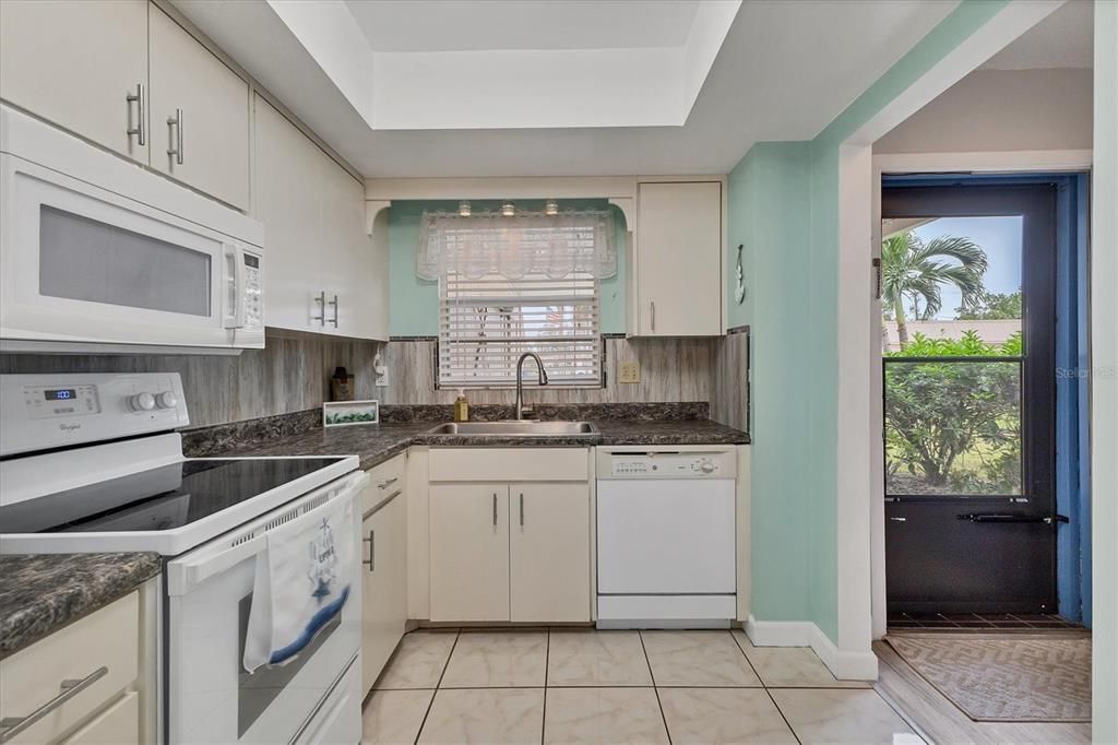 Kitchen has new countertops