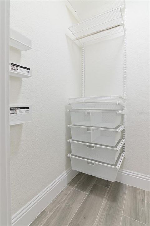 Middle bedroom walk in closet