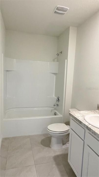 For Rent: $2,100 (4 beds, 2 baths, 1851 Square Feet)