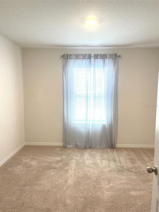 For Rent: $2,100 (4 beds, 2 baths, 1851 Square Feet)