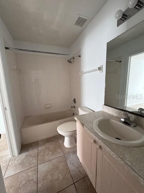 For Rent: $2,100 (3 beds, 2 baths, 1352 Square Feet)