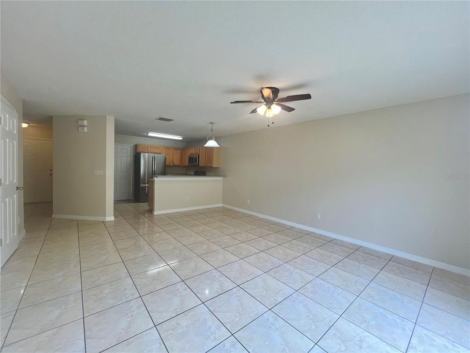 For Rent: $2,195 (3 beds, 2 baths, 1495 Square Feet)