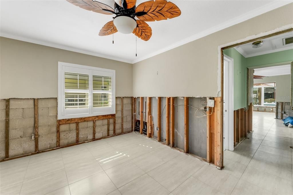 For Sale: $1,100,000 (3 beds, 2 baths, 1578 Square Feet)