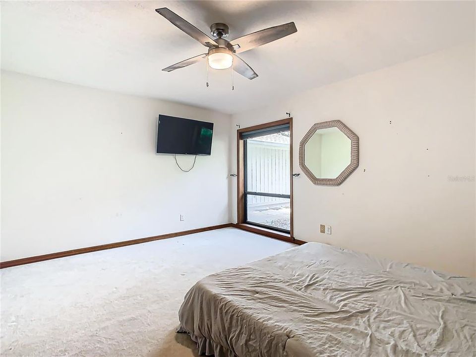 For Sale: $349,000 (3 beds, 2 baths, 1793 Square Feet)