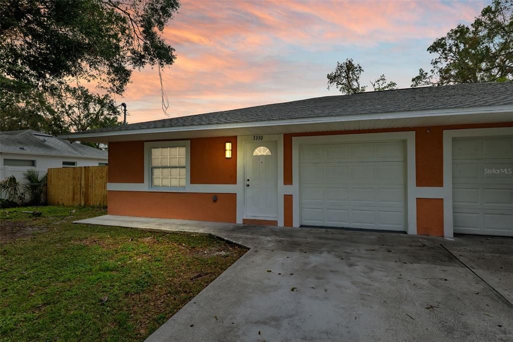 For Sale: $415,000 (3 beds, 2 baths, 1010 Square Feet)