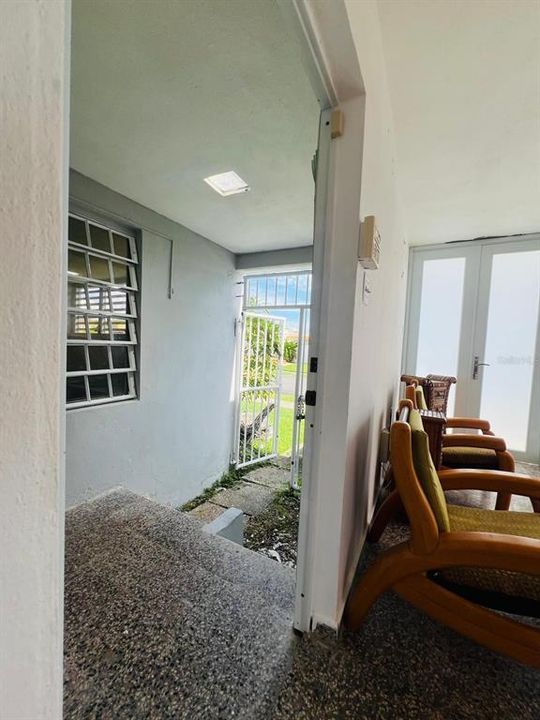 En Venta: $250,000 (3 camas, 2 baños, 1200 Pies cuadrados)