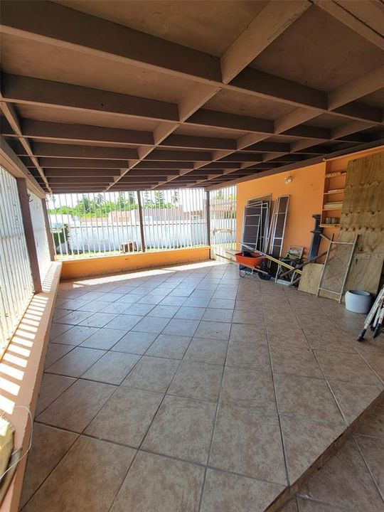 En Venta: $250,000 (3 camas, 2 baños, 1200 Pies cuadrados)