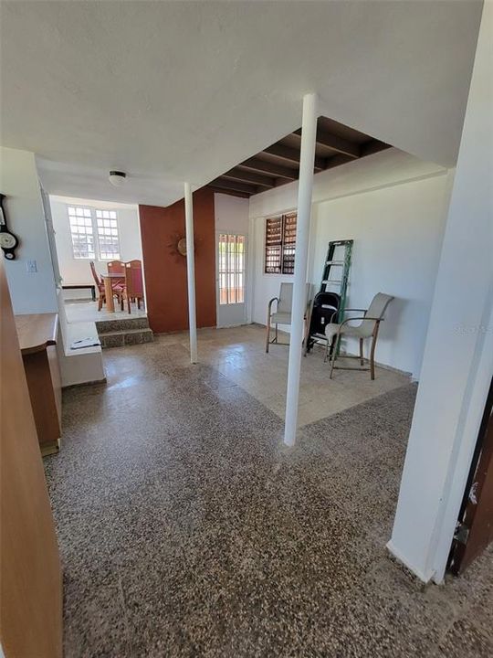 En Venta: $250,000 (3 camas, 2 baños, 1200 Pies cuadrados)