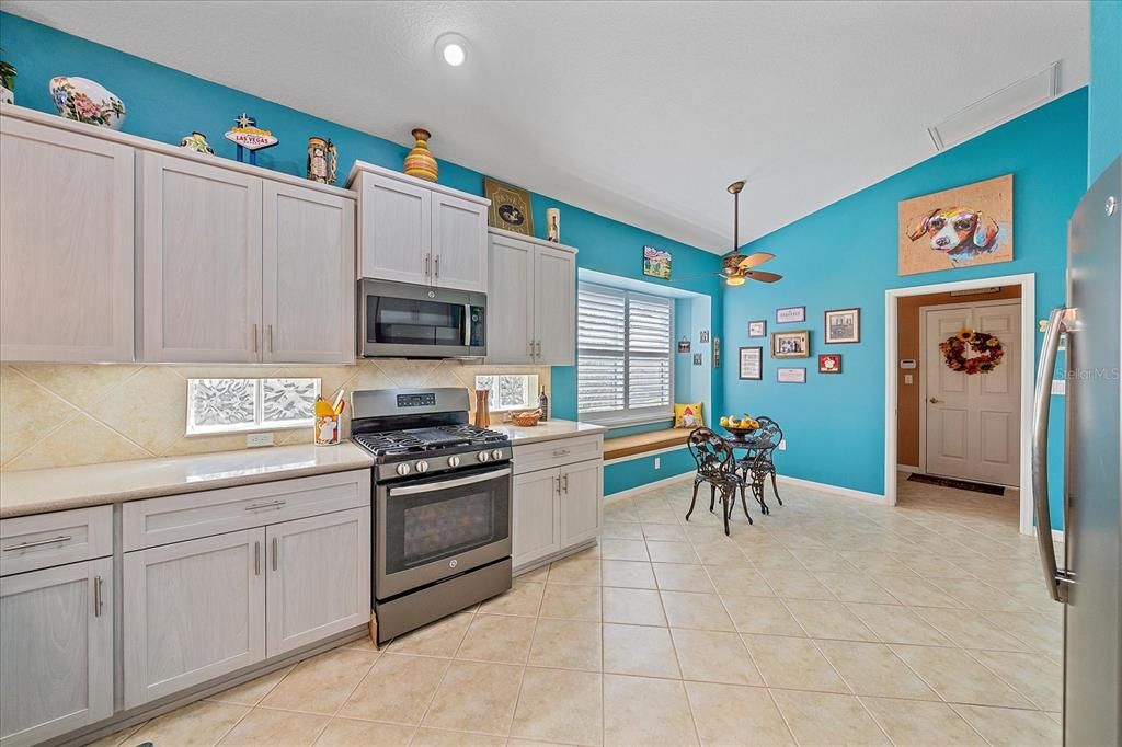 For Sale: $479,900 (3 beds, 2 baths, 1836 Square Feet)