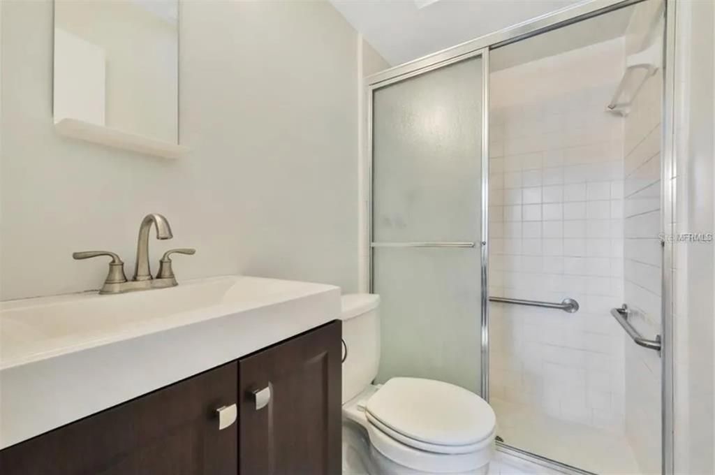 For Sale: $265,000 (2 beds, 2 baths, 1050 Square Feet)