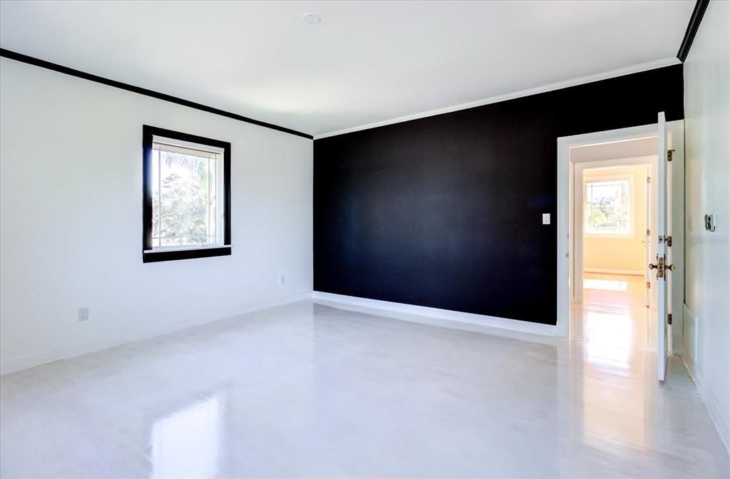 For Sale: $2,600,000 (8 beds, 6 baths, 7886 Square Feet)