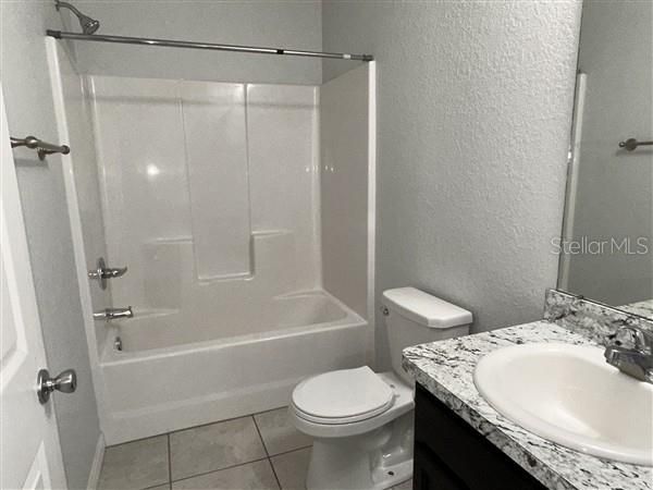 For Rent: $1,850 (3 beds, 2 baths, 1017 Square Feet)