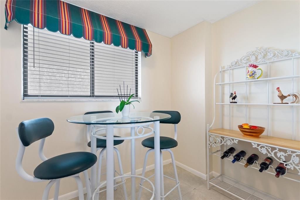 For Sale: $339,000 (2 beds, 2 baths, 1338 Square Feet)