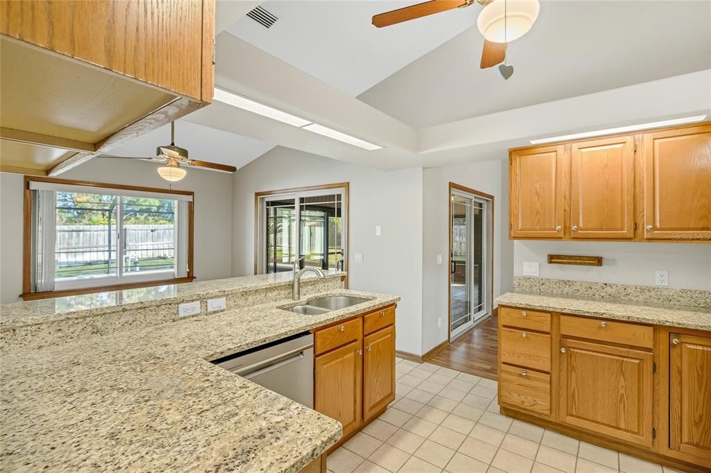 For Sale: $512,500 (3 beds, 2 baths, 1918 Square Feet)