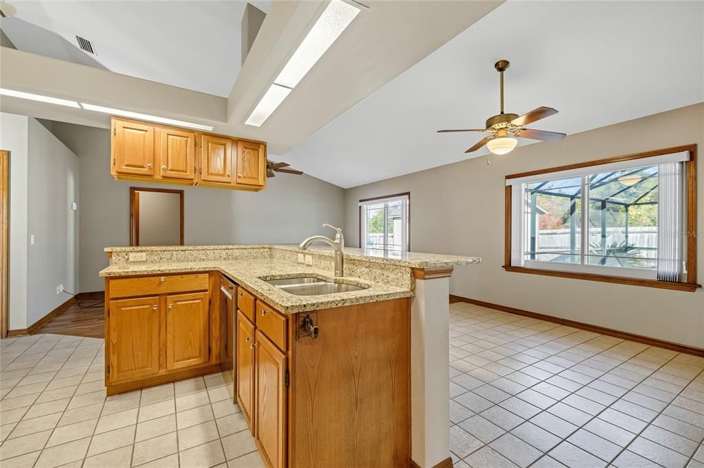 For Sale: $512,500 (3 beds, 2 baths, 1918 Square Feet)