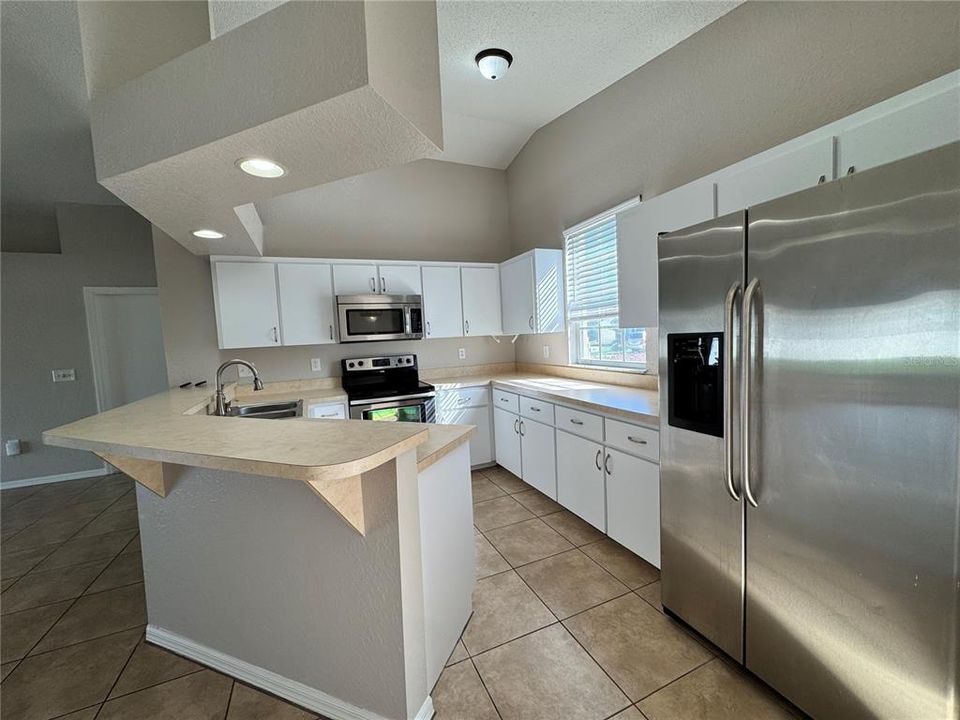 For Sale: $259,900 (3 beds, 2 baths, 1252 Square Feet)