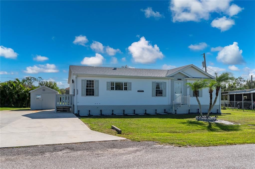 For Sale: $265,000 (3 beds, 2 baths, 1248 Square Feet)