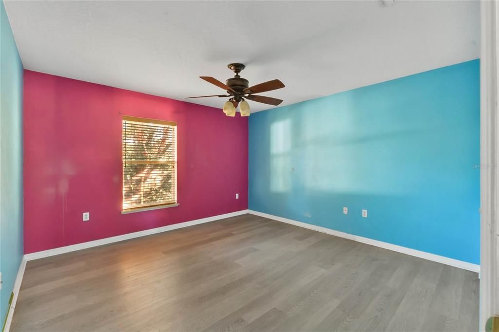 For Sale: $399,000 (4 beds, 2 baths, 2944 Square Feet)