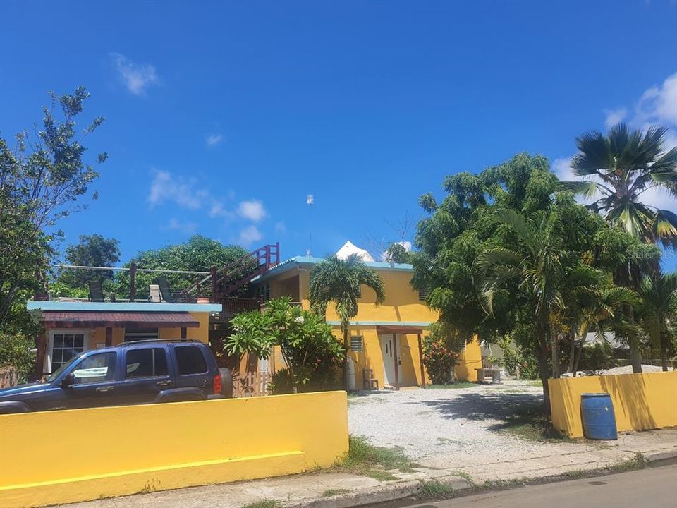 На продажу: $670,000 (4 спален, 0 ванн, 2000 Квадратных фут)