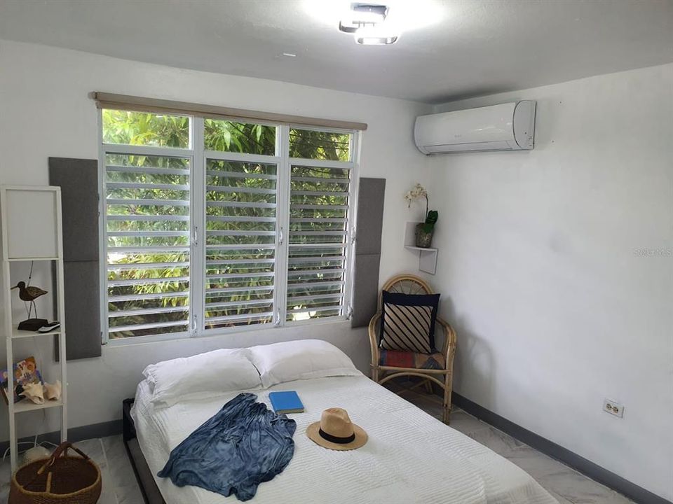 На продажу: $670,000 (4 спален, 0 ванн, 2000 Квадратных фут)