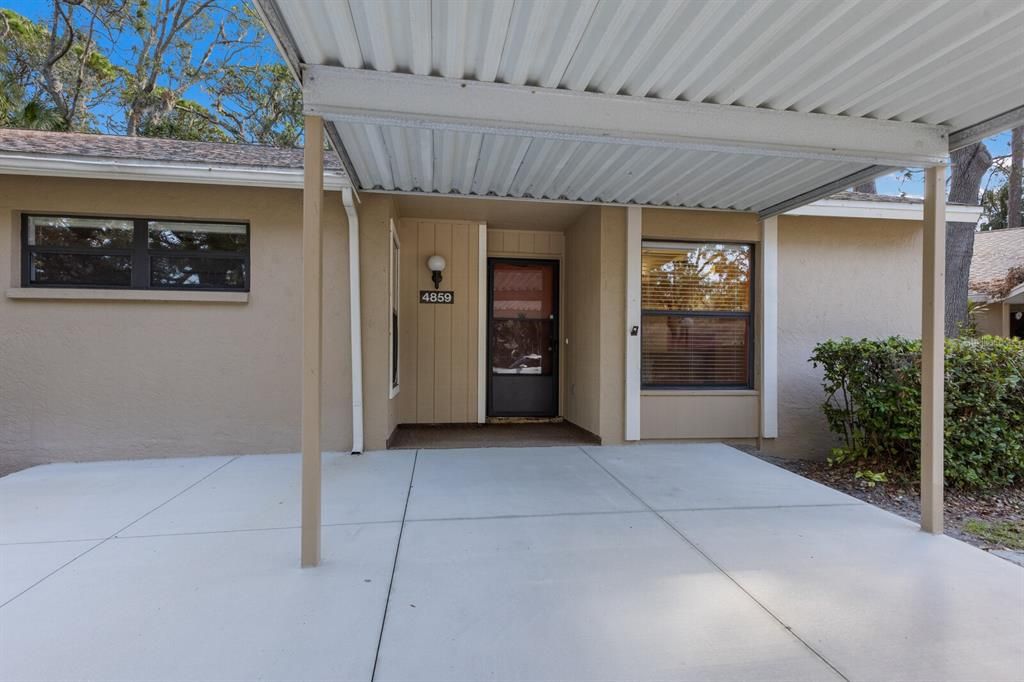 For Sale: $234,900 (2 beds, 2 baths, 1262 Square Feet)