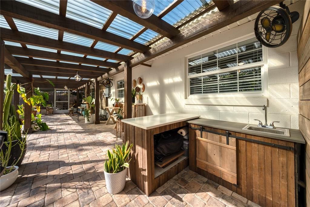 Outdoor Bar with Sink