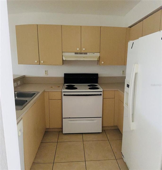 For Sale: $316,000 (2 beds, 2 baths, 1032 Square Feet)