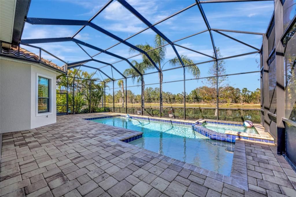 Large under cover area on lanai