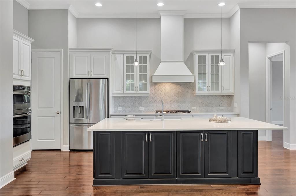 Kitchen Island with Overhang for Seating