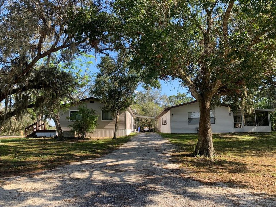 For Sale: $550,000 (3 beds, 2 baths, 1800 Square Feet)