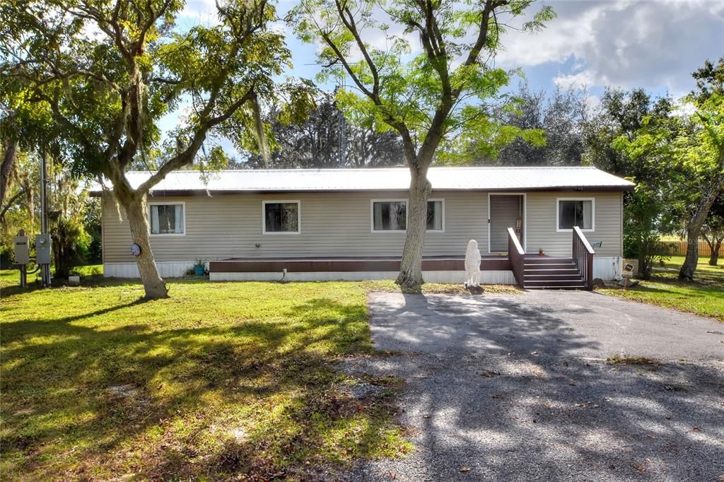 For Sale: $499,000 (3 beds, 2 baths, 1800 Square Feet)