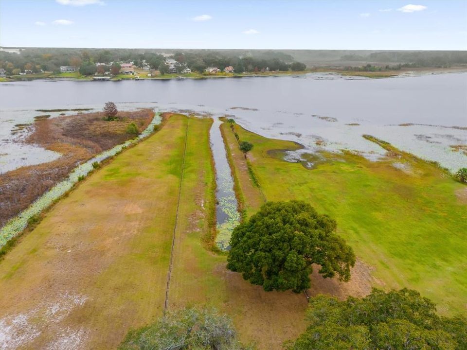 Ariel view of lot & Smith Lake