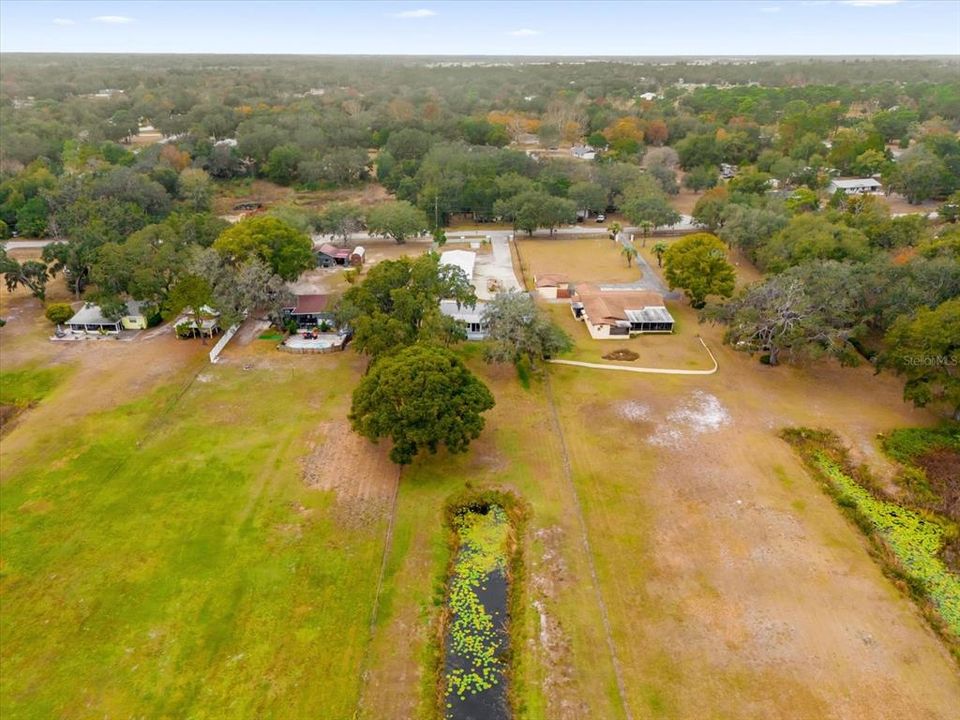 Ariel view of lot & Smith Lake