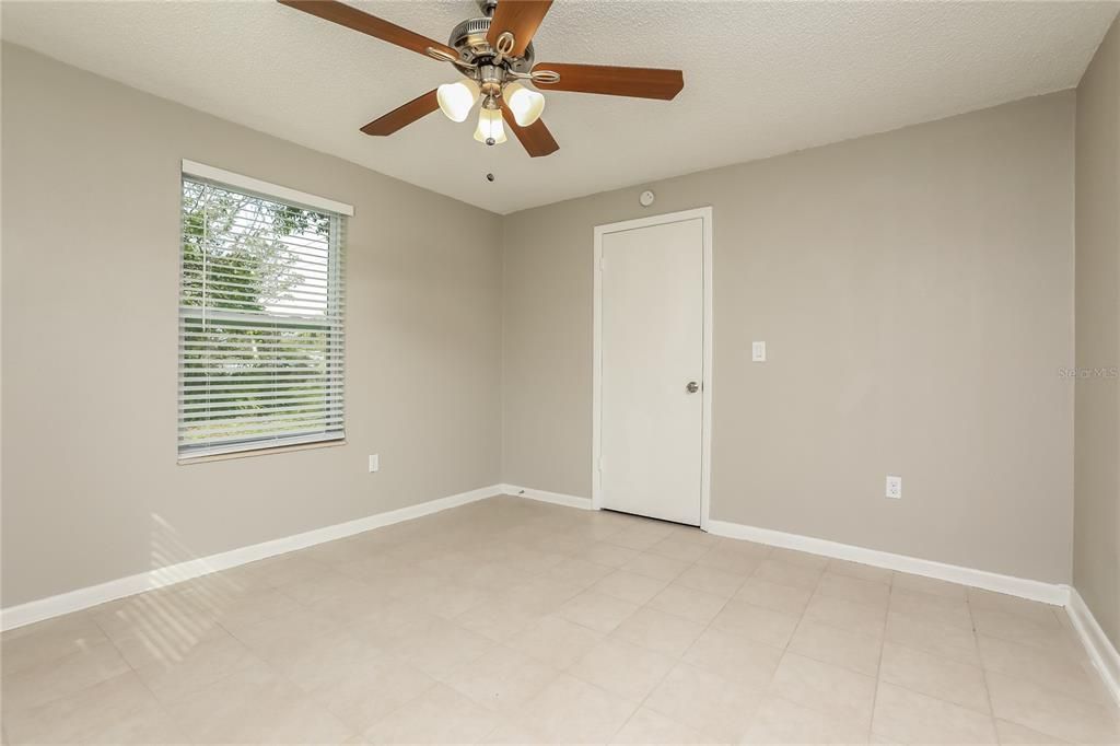 For Rent: $2,420 (3 beds, 2 baths, 1408 Square Feet)