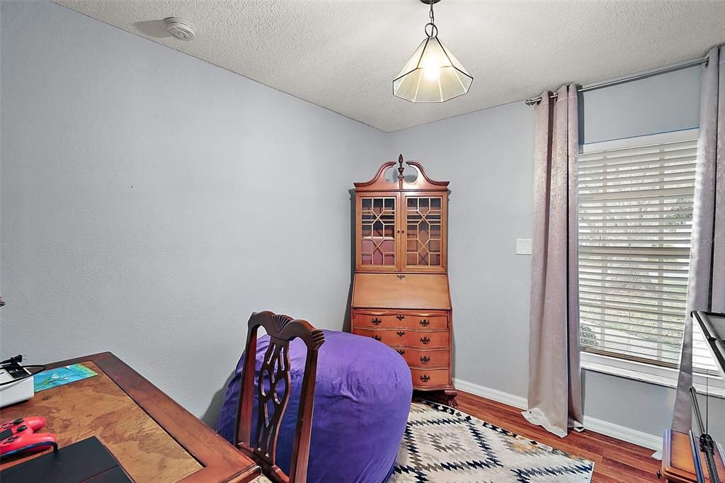 For Sale: $294,500 (4 beds, 2 baths, 1456 Square Feet)