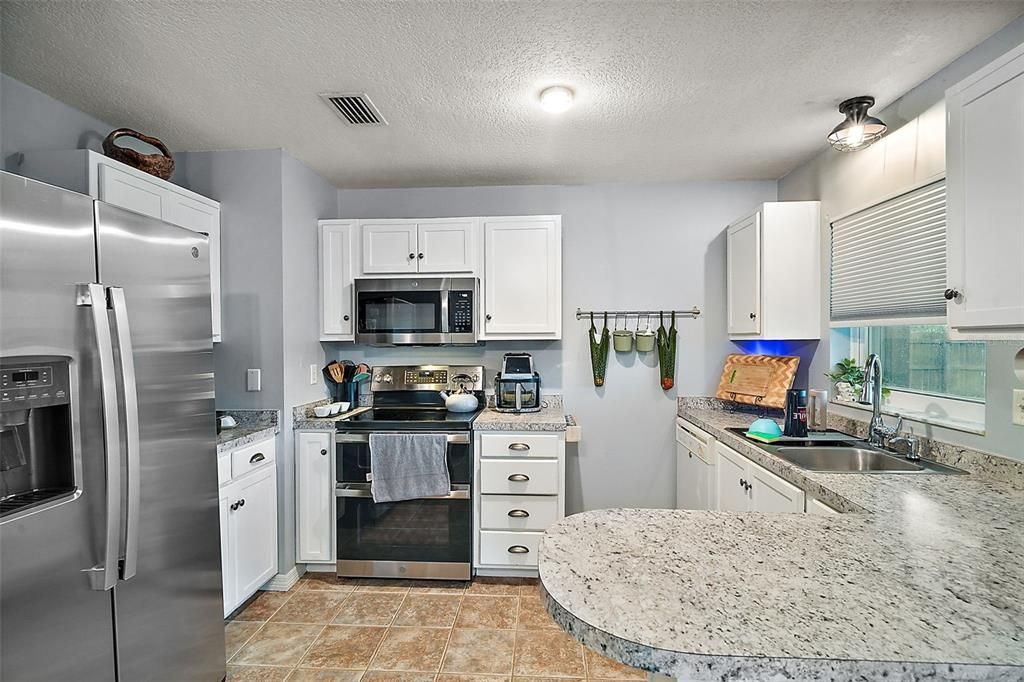 For Sale: $294,500 (4 beds, 2 baths, 1456 Square Feet)