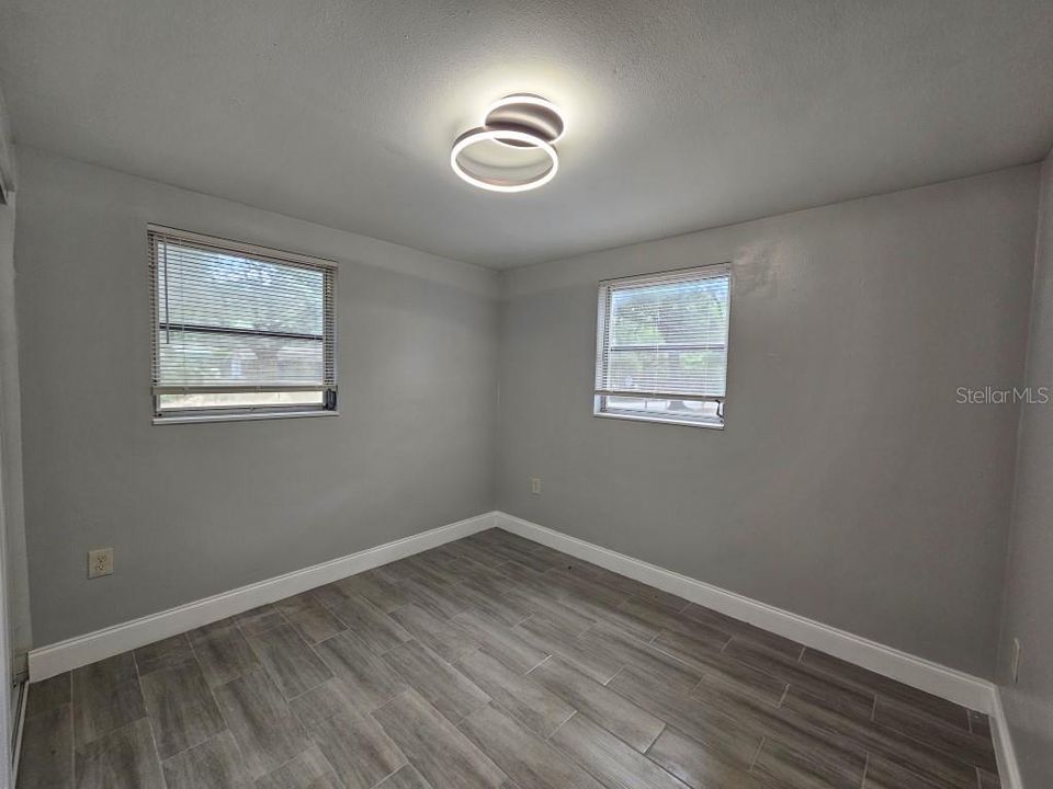 For Rent: $1,250 (2 beds, 1 baths, 567 Square Feet)