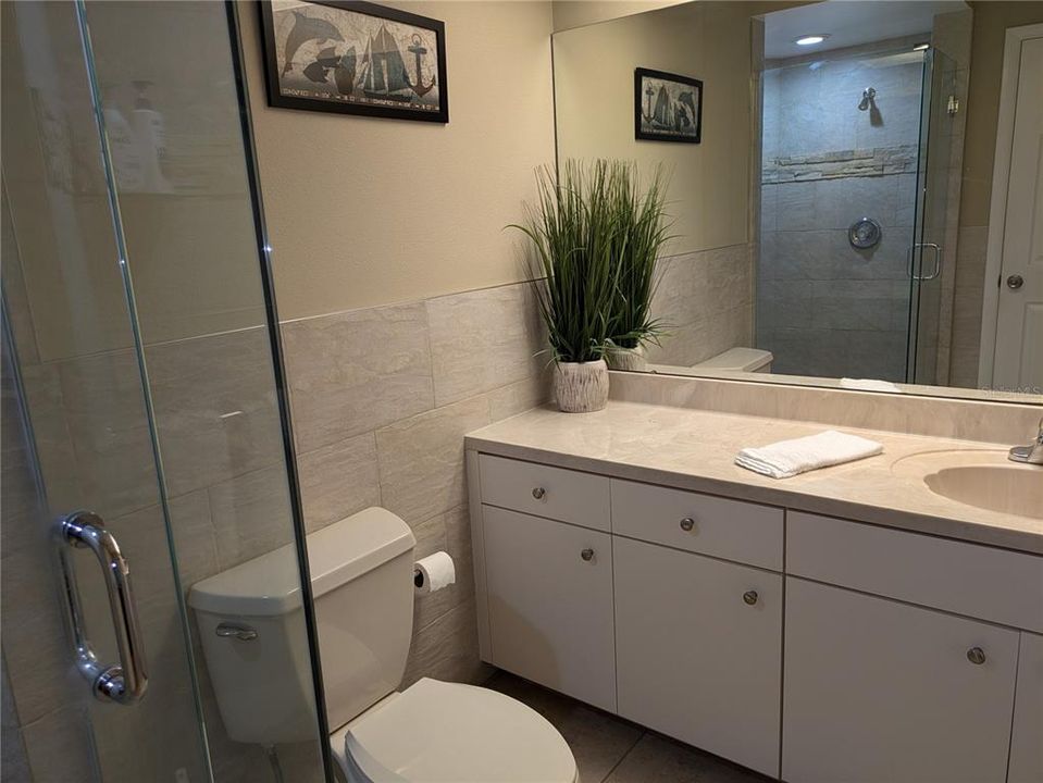 3 bath room