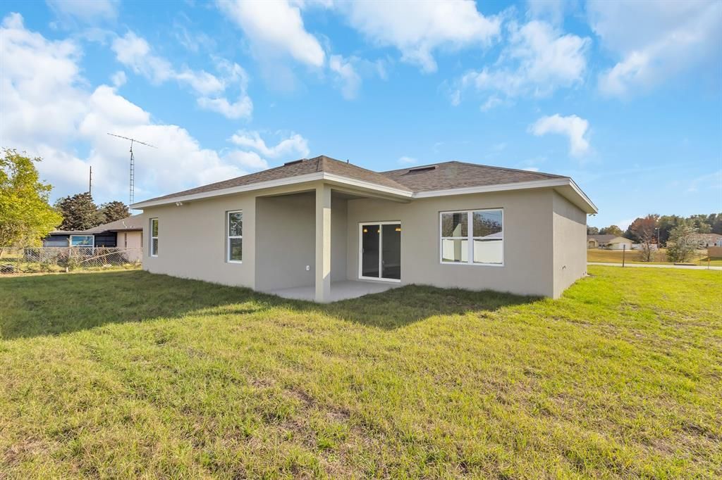 For Sale: $289,000 (4 beds, 2 baths, 1551 Square Feet)