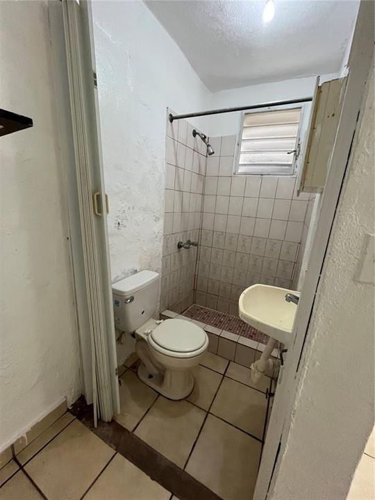 Unit 3 - Bathroom