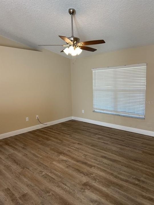 For Rent: $1,895 (3 beds, 2 baths, 1656 Square Feet)