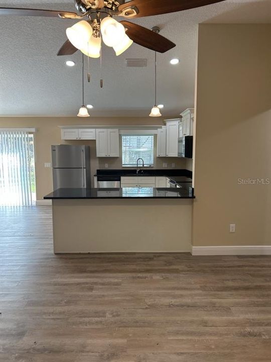 For Rent: $1,895 (3 beds, 2 baths, 1656 Square Feet)