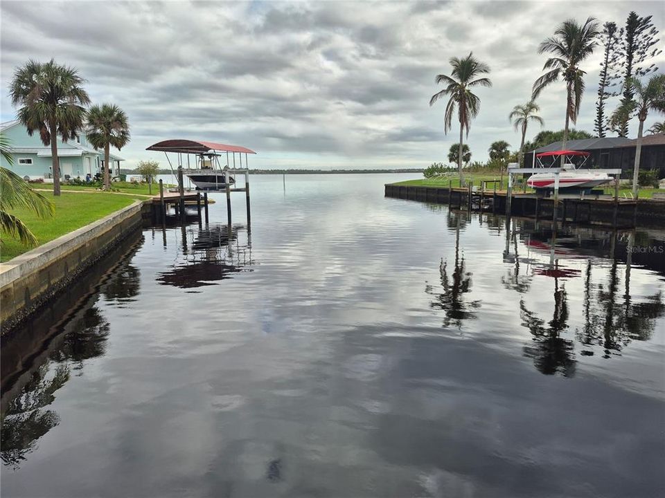 For Sale: $1,349,000 (4 beds, 3 baths, 2392 Square Feet)