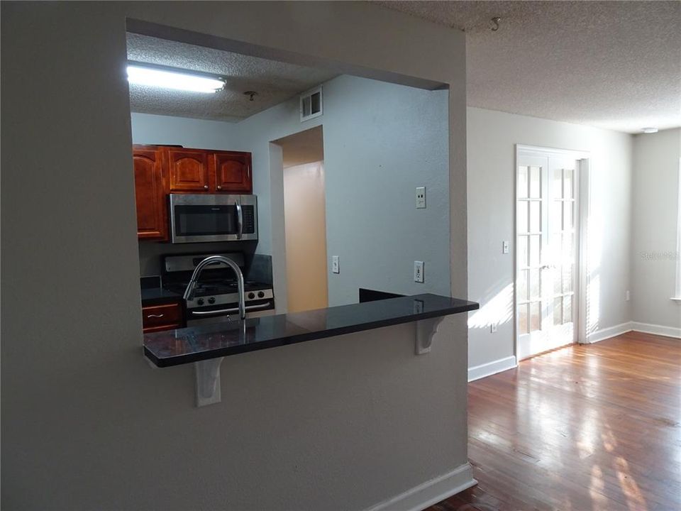 For Sale: $228,000 (4 beds, 2 baths, 1192 Square Feet)