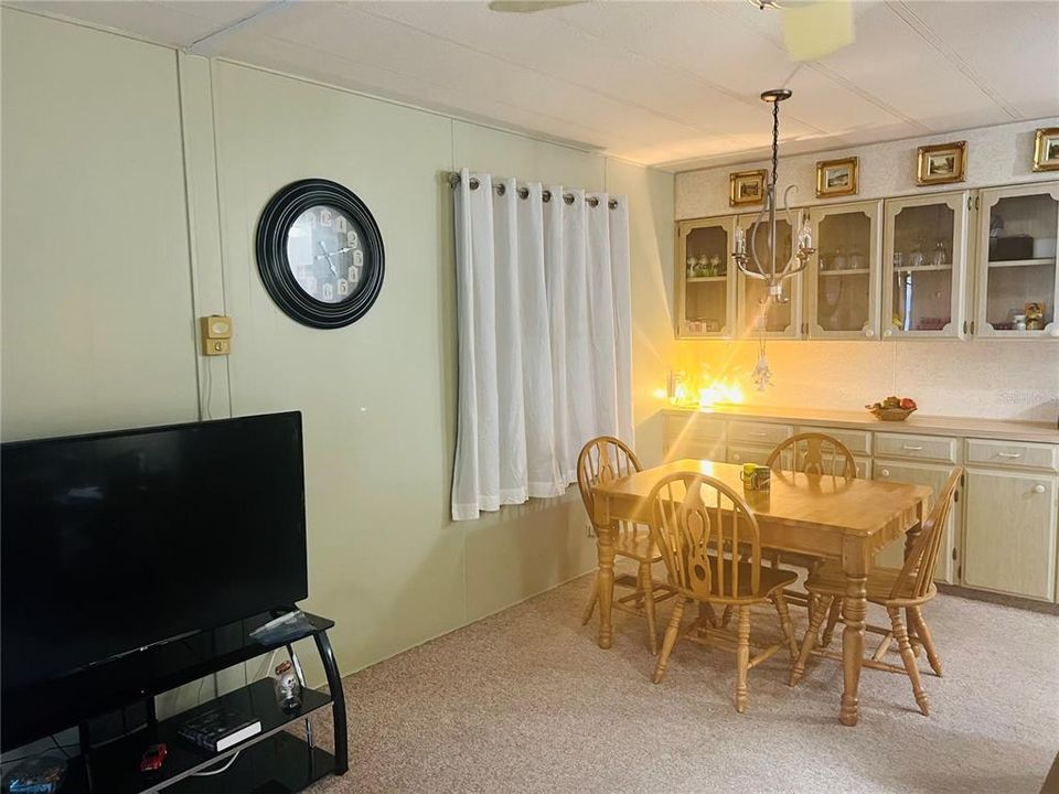 For Sale: $105,000 (2 beds, 2 baths, 960 Square Feet)