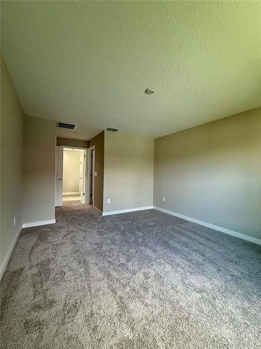 For Rent: $2,095 (4 beds, 2 baths, 1640 Square Feet)