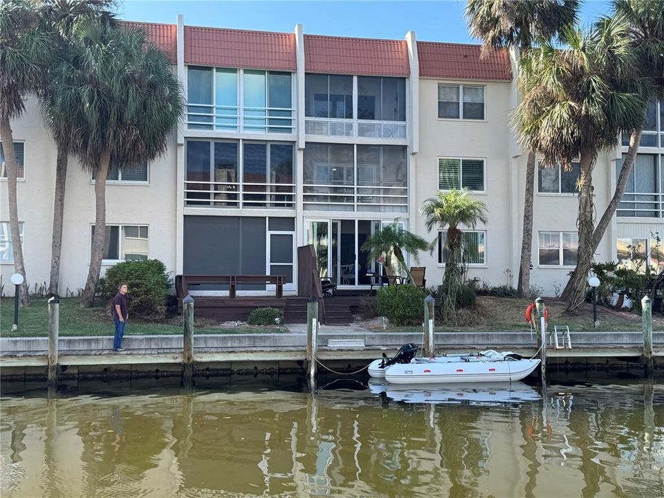 Unit overlook canal