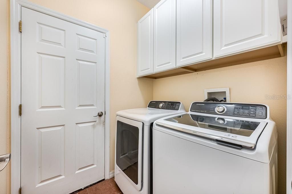 LAUNDRY ROOM.